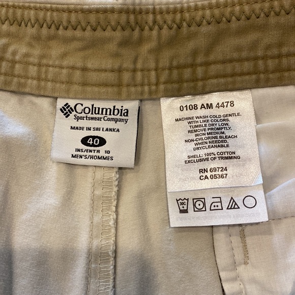 Columbia Khaki Cargo Snap Closure Shorts - Picture 3 of 8
